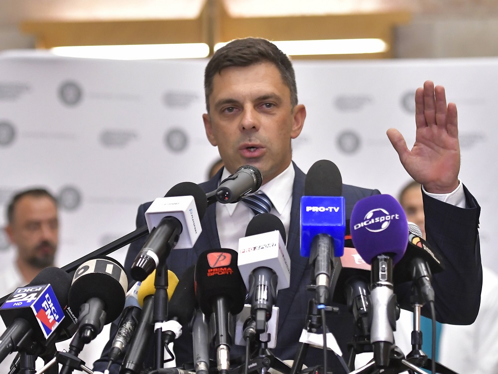 Reacția ministrului Novak după victoria autoritară obținută de Popovici la 200 m liber_1