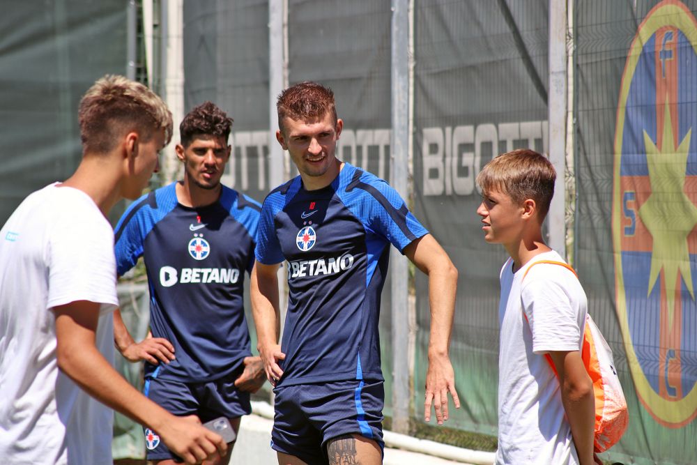 Fratele lui Tavi Popescu, la antrenamentul FCSB. Puștiul e considerat mai talentat decât vedeta "roș-albaștrilor"_4