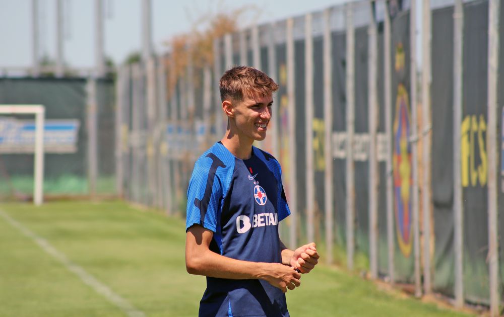 Fratele lui Tavi Popescu, la antrenamentul FCSB. Puștiul e considerat mai talentat decât vedeta "roș-albaștrilor"_7