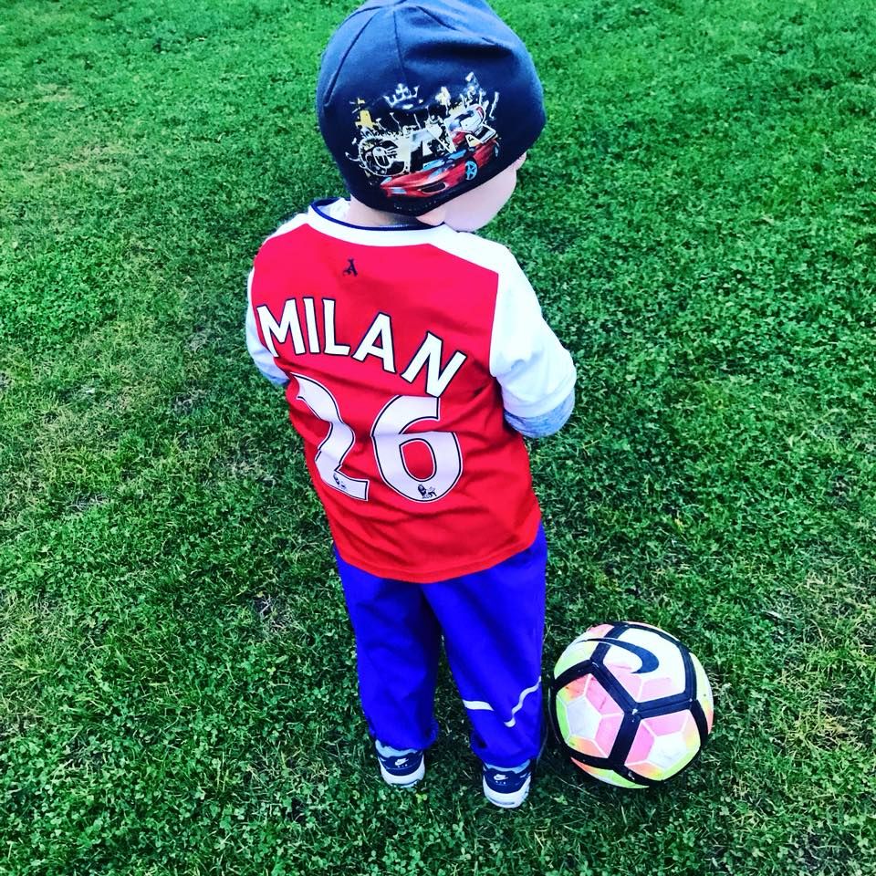 Fiul unui atacant român se anunță un mare talent: "Milan joacă de la doi ani și jumătate, era doar un pic mai mare decât mingea"_5