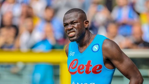 
	Napoli i-a găsit deja înlocuitor lui Koulibaly. Reacția fără perdea a fotbalistului adus de gruparea din Serie A
