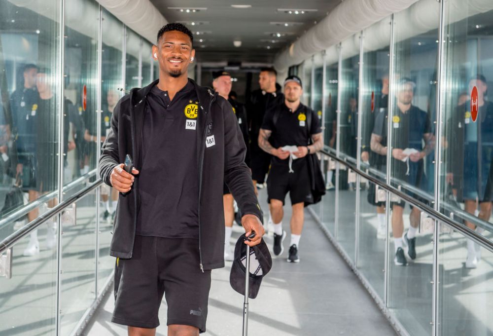 Starul transferat de Dortmund în această vară a fost diagnosticat cu cancer testicular, după ce a acuzat stări de rău la antrenamente_1