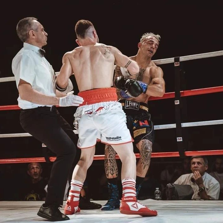 ”Marble Man” Cătălin Ionescu, campion al Italiei la categoria super pană! L-a făcut KO pe adversar_16