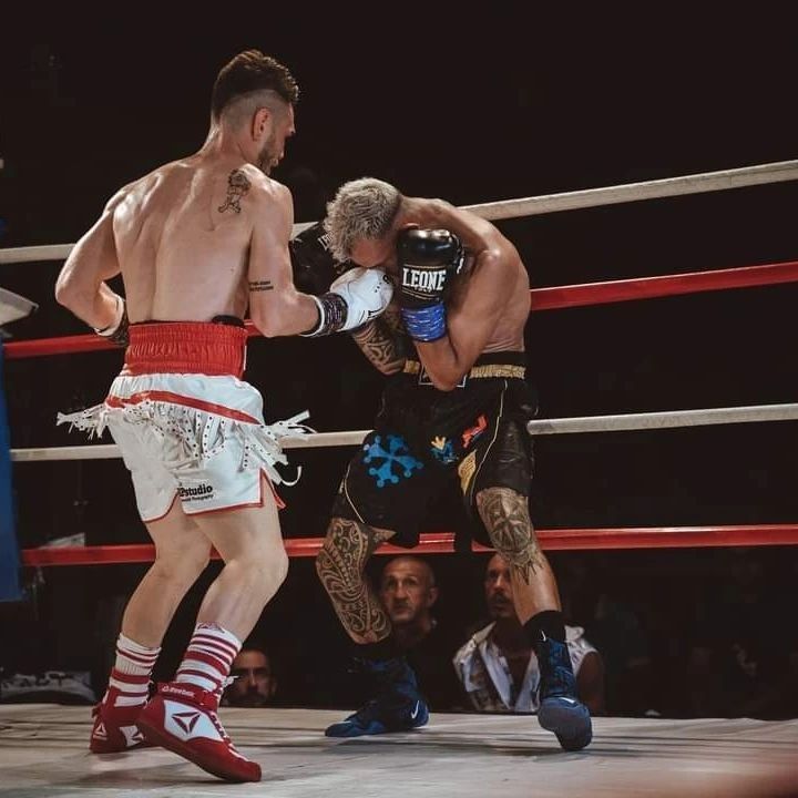 ”Marble Man” Cătălin Ionescu, campion al Italiei la categoria super pană! L-a făcut KO pe adversar_17