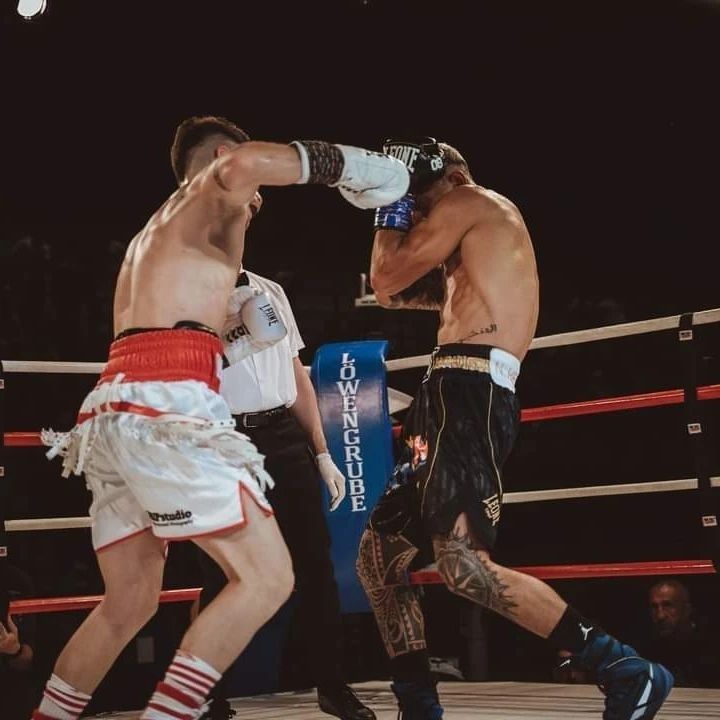 ”Marble Man” Cătălin Ionescu, campion al Italiei la categoria super pană! L-a făcut KO pe adversar_18