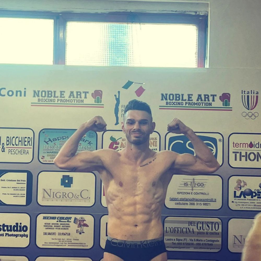 Fotbalistul român de la Fiorentina devenit boxer profesionist și campion național în Italia: ”Ăsta e numai începutul!”_14