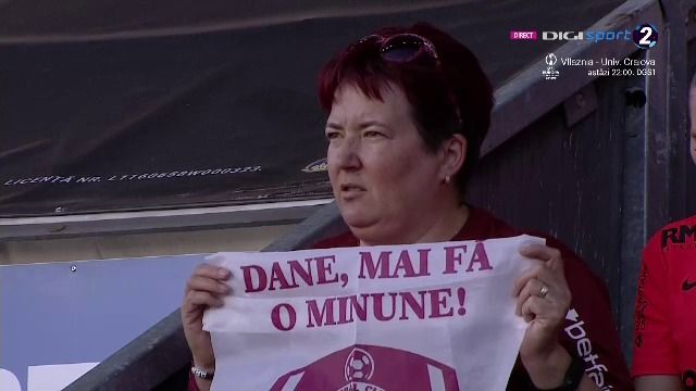 Dan „Bitman” Petrescu, mai fă o minune! Mesajul savuros afișat de o fană înaintea meciului CFR Cluj - Escaldes_2