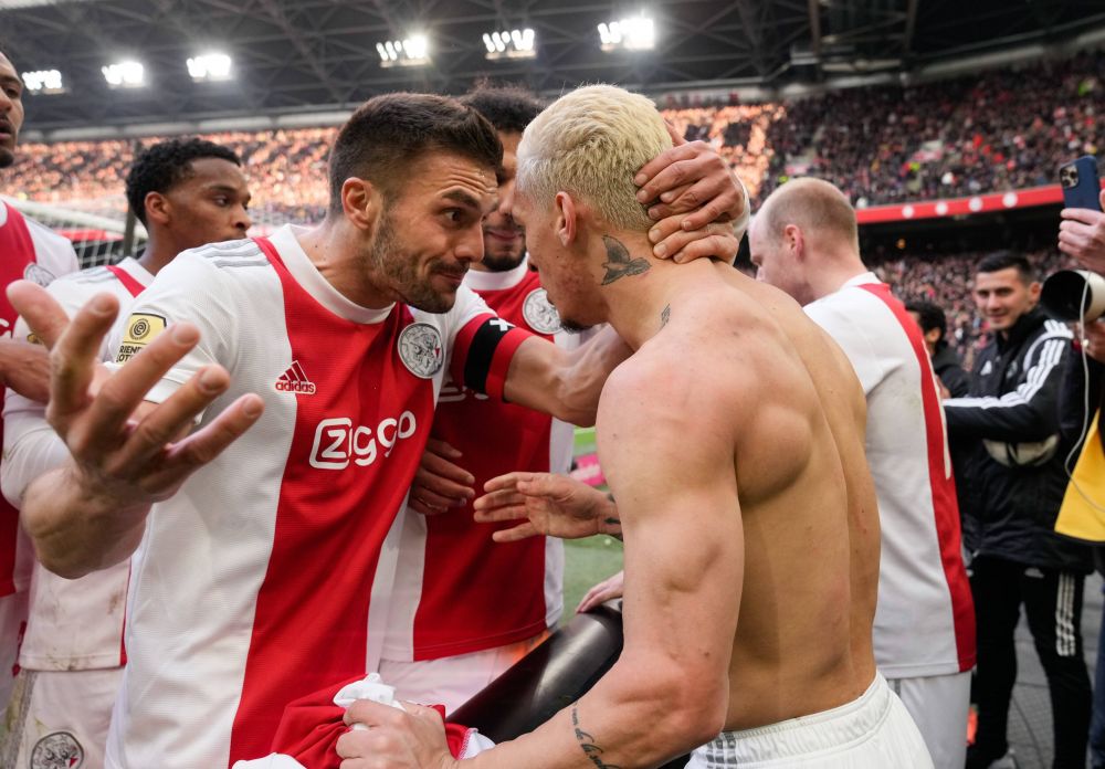 Manchester United luptă să "fure" încă un jucător de la Ajax. Suma cerută de olandezi este colosală_8