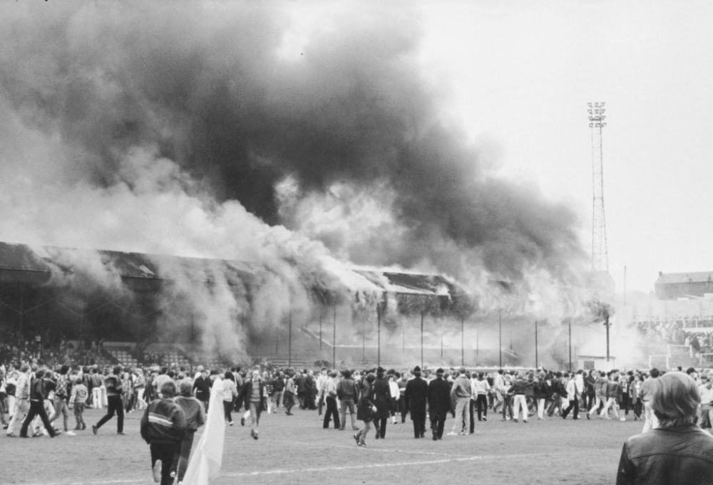 Povestea uitată a incendiului de pe stadionul din Bradford care a luat 56 de vieți și reeditarea finalei din 1966 pentru strângerea de fonduri!_5