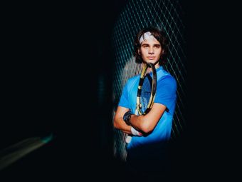 
	Alexandru Coman (17 ani) a câștigat primul punct ATP la turneul din Bacău: profilul jucătorului care poate revigora tenisul masculin românesc
