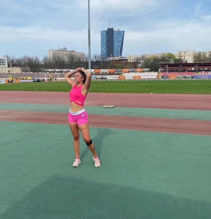 Andreea Prisăcariu recidivează: a izbucnit în râs în fața primarului în timp ce promova turneul WTA 125k de la Iași _15