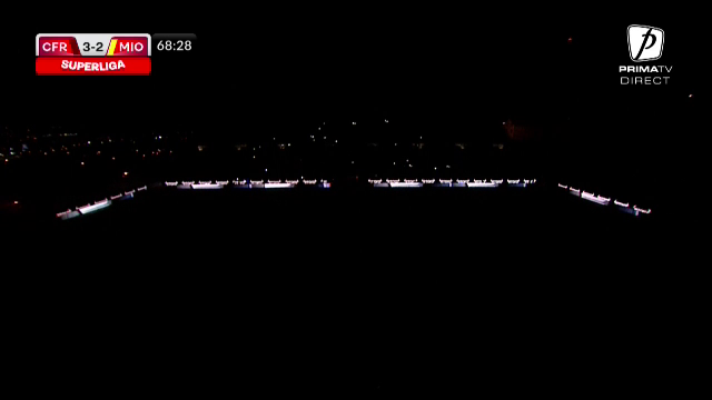 S-a lăsat întunericul în Gruia! Nocturna de 1.8 milioane de euro de la Cluj a cedat în timpul meciului cu CS Mioveni_26