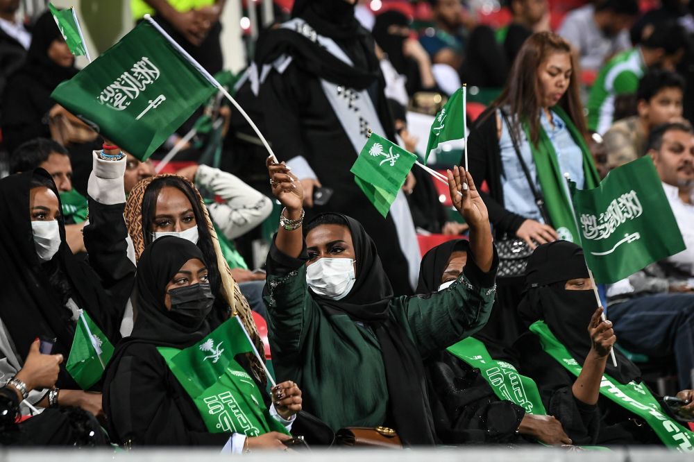 Arabia Saudită vrea să organizeze turneul final de fotbal feminin, deși femeile aveau interdicție pe stadioanele din țară!_6
