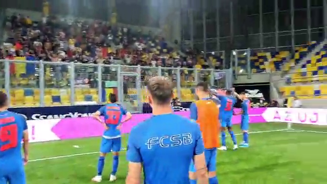 Dunajska Streda - FCSB | Imaginile bucuriei "roș-albaștrilor" alături de cei 400 de suporteri, după succesul din Slovacia _20