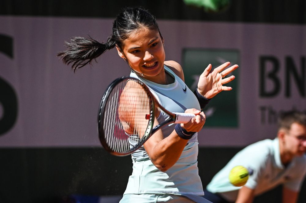 Campioana US Open 2021, Emma Răducanu, reduce criticii la tăcere: „Nu-mi pasă dacă ajung pe locul 1000 WTA”_1