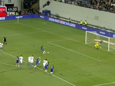GOOOOOOOOOL FCU Craiova! Compagno reduce diferența cu 18 minute înainte de fluierul final. Echipa... GOOOOOOOOOL FCU Craiova! Compagno reduce diferența cu 18 minute înainte de fluierul final. Echipa..._273