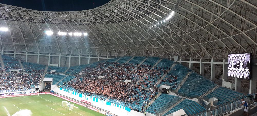 Câți suporteri asistă la derby-ul FC U Craiova - Universitatea Craiova. Atmosferă încinsă în Bănie_3