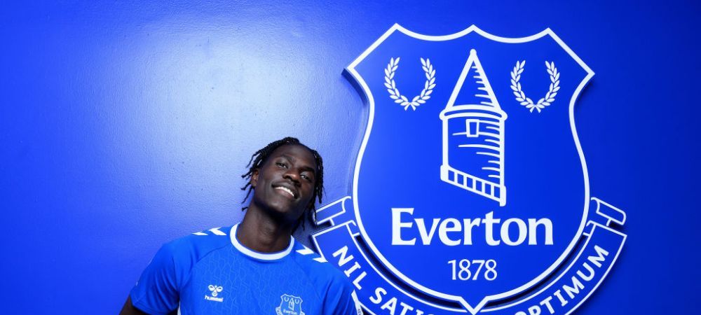Everton Amadou Onana Goodison Park Premier League Transfer