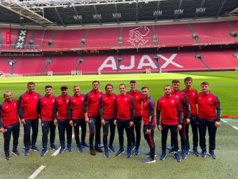 
	Întâlnire cu Huntelaar, Danny Blind și Stekelenburg. Antrenorii de la Academia CSA Steaua s-au specializat la Academia Ajax &nbsp;
