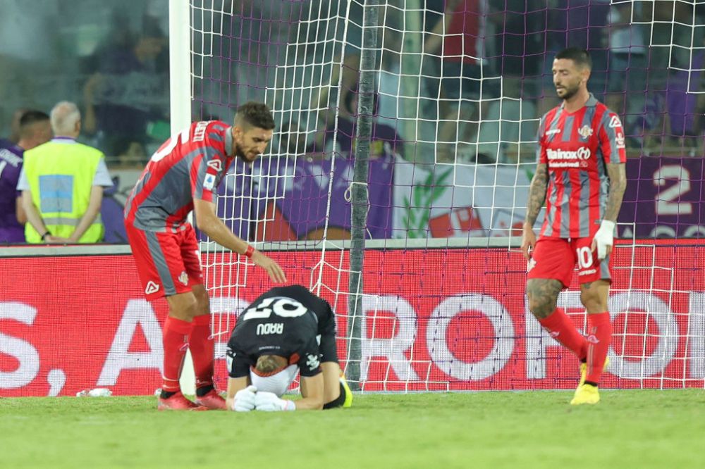 „Nu poți distruge un copil!” Ionuț Radu, apărat de atrenor după gafa incredibilă din meciul cu Fiorentina_5