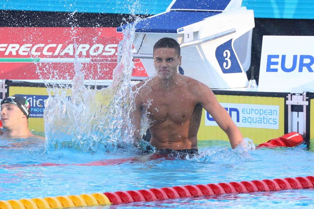 David Popovici, desemnat cel mai bun înotător de la Campionatele Europene, deși s-a retras din finala de la 400 de metri!_5