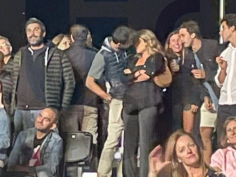 
	Nu se mai ascund! Gerard Pique și noua iubită, pozați în timp ce se sărutau în public: reacția tatălui starului de la Barcelona
