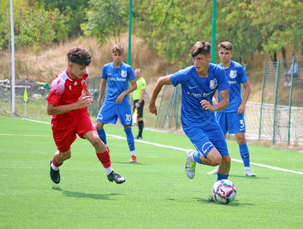 Farul a învins Dinamo, în prima etapă a Ligii de Tineret. La meci au asistat Burleanu și mai mulți oficiali FRF_11