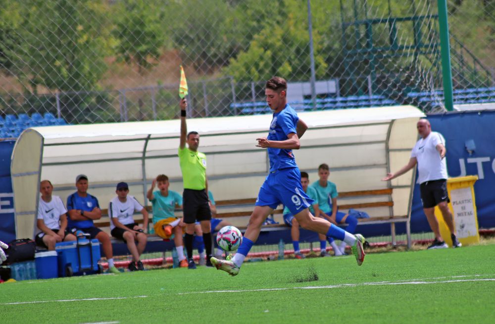 Farul a învins Dinamo, în prima etapă a Ligii de Tineret. La meci au asistat Burleanu și mai mulți oficiali FRF_5