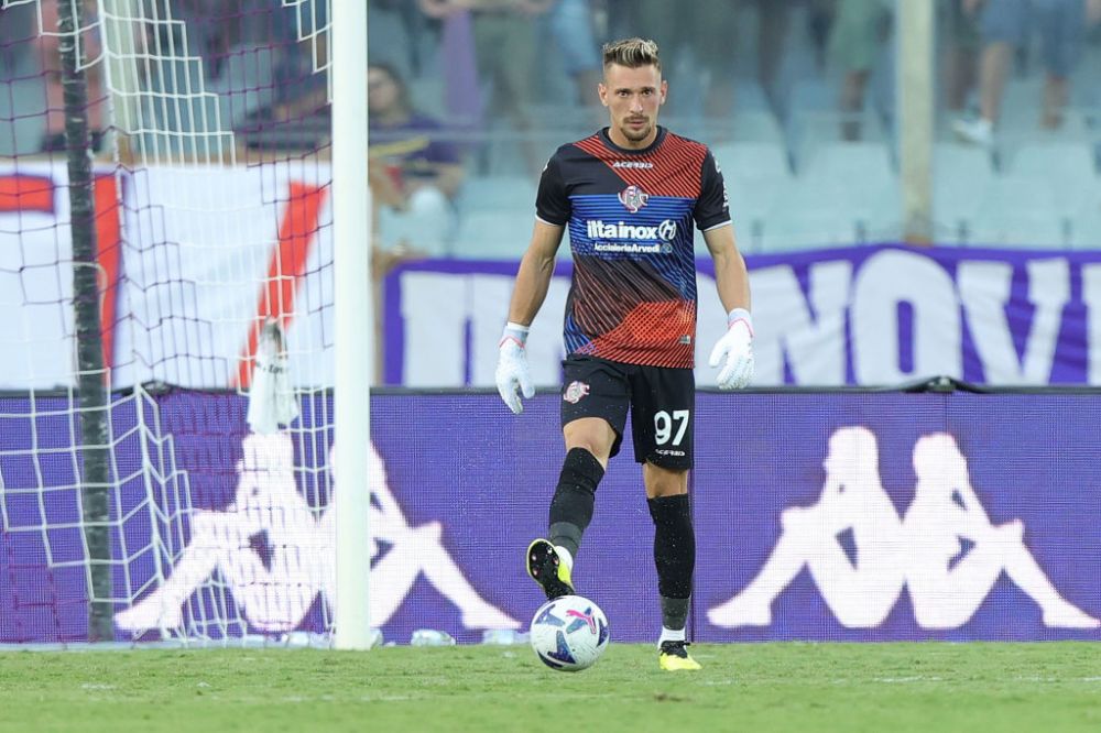 Ce i-a transmis antrenorul lui Cremonese lui Ionuț Radu, după gafa din meciul cu Fiorentina_3