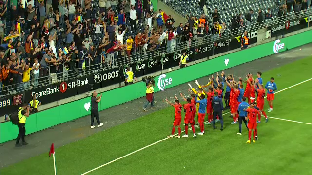 Explozie de bucurie în Norvegia după calificarea lui FCSB! Imagini spectaculoase cu jucătorii și fanii români_4