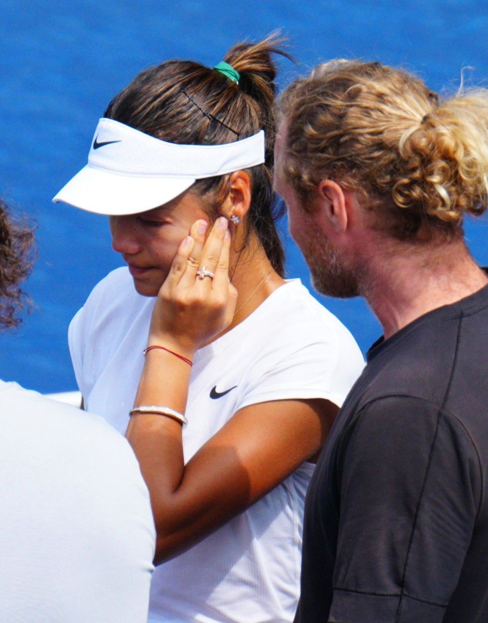 Emma Răducanu, în lacrimi înaintea debutului de la US Open. A ieșit plângând de pe teren în timpul unui antrenament _2
