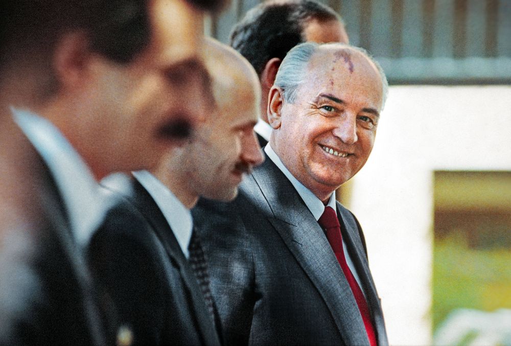 A murit Mihail Gorbaciov, ultimul conducător al URSS. Perestroika, glasnost, fotbal, Metallica și Pantera_3