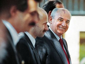 
	A murit Mihail Gorbaciov, ultimul conducător al URSS. Perestroika, glasnost, fotbal, Metallica și Pantera

