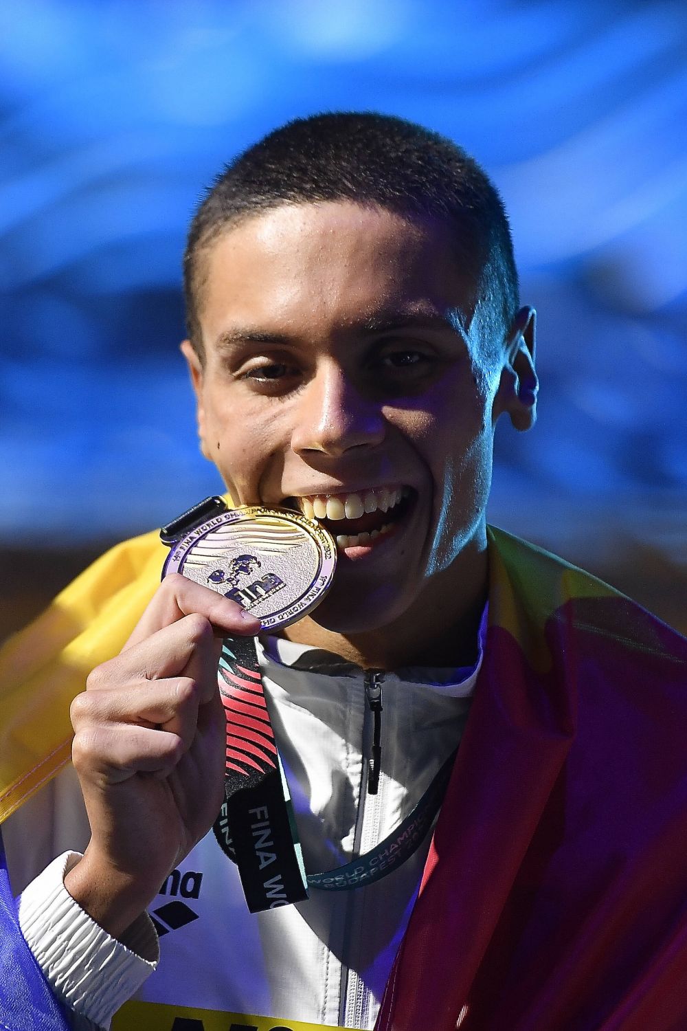 Premierul Ciucă a reacționat după aurul cucerit de ștafeta de 4x100 m liber la CM de juniori din Lima (LIVE pe VOYO)_9