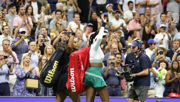 
	Serena și Venus Williams au jucat ultimul meci oficial în proba de dublu. Reacția genială a US Open: &bdquo;Cineva taie ceapă aici!&rdquo;
