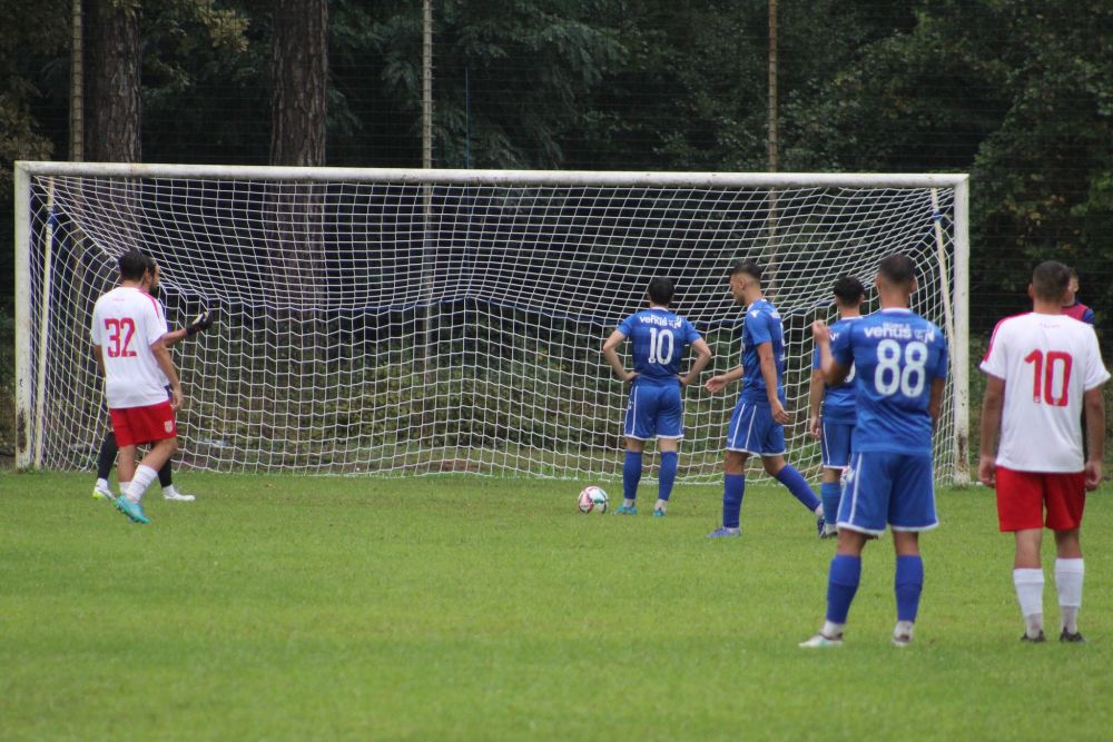 CS Dinamo, lider în Liga 3 după o nouă victorie obținută în minutul 90! E singura echipă cu punctaj maxim din serie_8