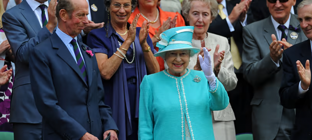 Regina Elisabetta a II-a a Marii Britanii Familia Regala a Marii Britanii Regina Elisabetta a II-a Turneul de la Wimbledon
