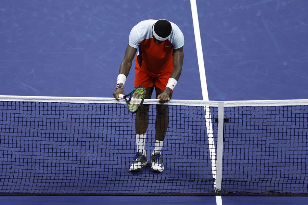 Implacabil! Carlos Alcaraz poate să facă orice pe terenul de tenis: „punctele imposibile” câștigate în semifinala cu Tiafoe_22