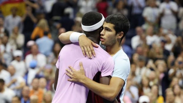 
	A salvat minge de meci în semifinala US Open fără să clipească: Alcaraz și Tiafoe i-au făcut uitați pe Nadal și Federer
