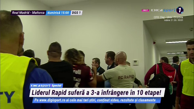 Incidente reprobabile după meciul FCU Craiova - Rapid! Scandal la vestiare. Săpunaru și-a împărțit pumni cu un fan al oltenilor_13