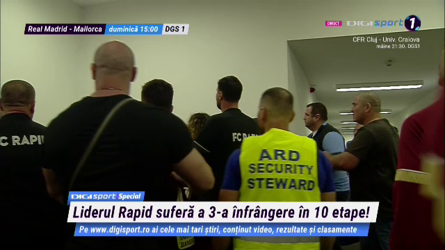 Incidente reprobabile după meciul FCU Craiova - Rapid! Scandal la vestiare. Săpunaru și-a împărțit pumni cu un fan al oltenilor_19