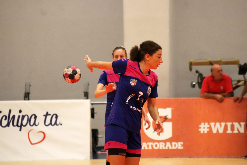 Patricia Vizitiu a debutat la noua echipă, la aproape 20 de ani de la primul meci jucat la senioare  _3