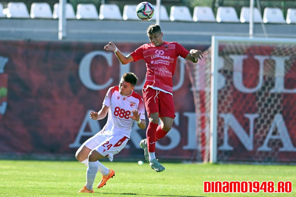 Dinamo, prima victorie la scor după retrogradarea istorică! Un fotbalist basc a debutat la echipa lui Ovidiu Burcă_2