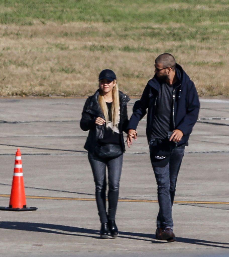 Imaginile care anunțau ruptura?! Shakira și Pique, surprinși în timpul unui scandal la plajă înainte de confirmarea despărțirii _21