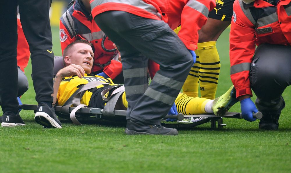 Marco Reus, accidentare oribilă cu două luni înainte de Cupa Mondială! Căpitanul lui Dortmund, scos pe targă de pe teren_3