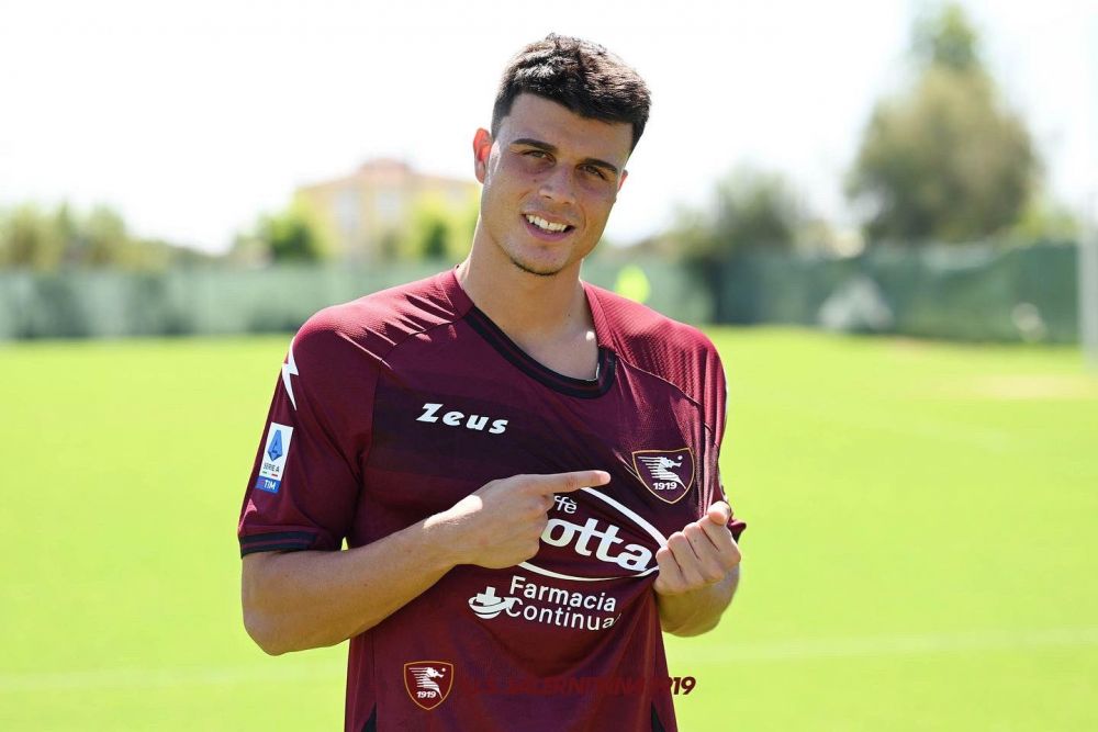 Italienii anunță: un român de 21 de ani din Serie A care nu contează pentru națională are toate șansele să devină ”top player”!_13