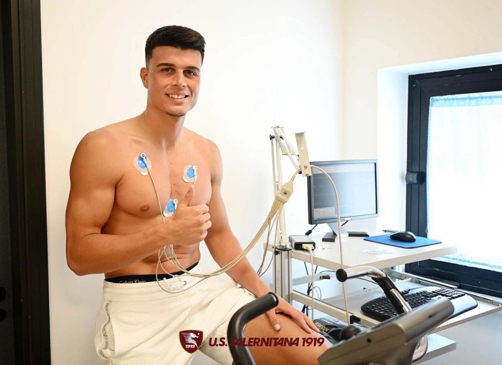 Italienii anunță: un român de 21 de ani din Serie A care nu contează pentru națională are toate șansele să devină ”top player”!_19