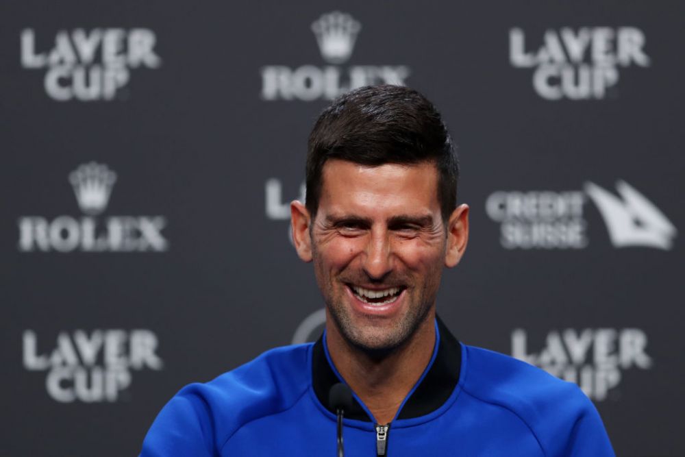 S-a sfârșit o eră! Novak Djokovic a plâns la retragerea „regelui” Roger Federer, în timpul meciului_17