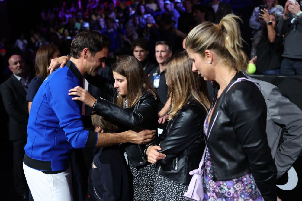 „Nu plângeți, sunt fericit!” Roger Federer, consolat de cei patru copii, după retragerea din tenis _40