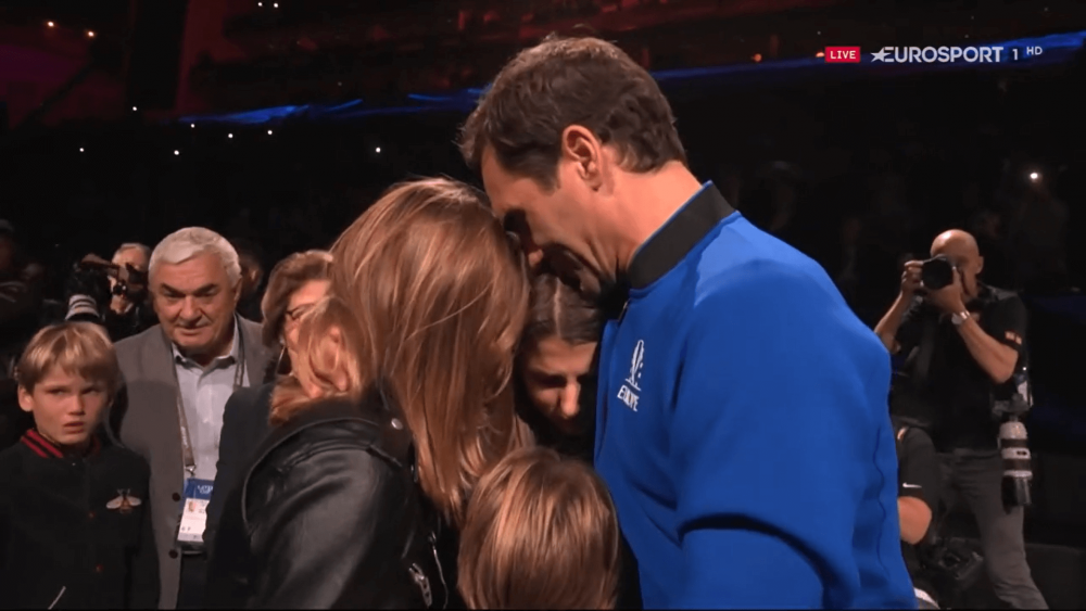 „Nu plângeți, sunt fericit!” Roger Federer, consolat de cei patru copii, după retragerea din tenis _49